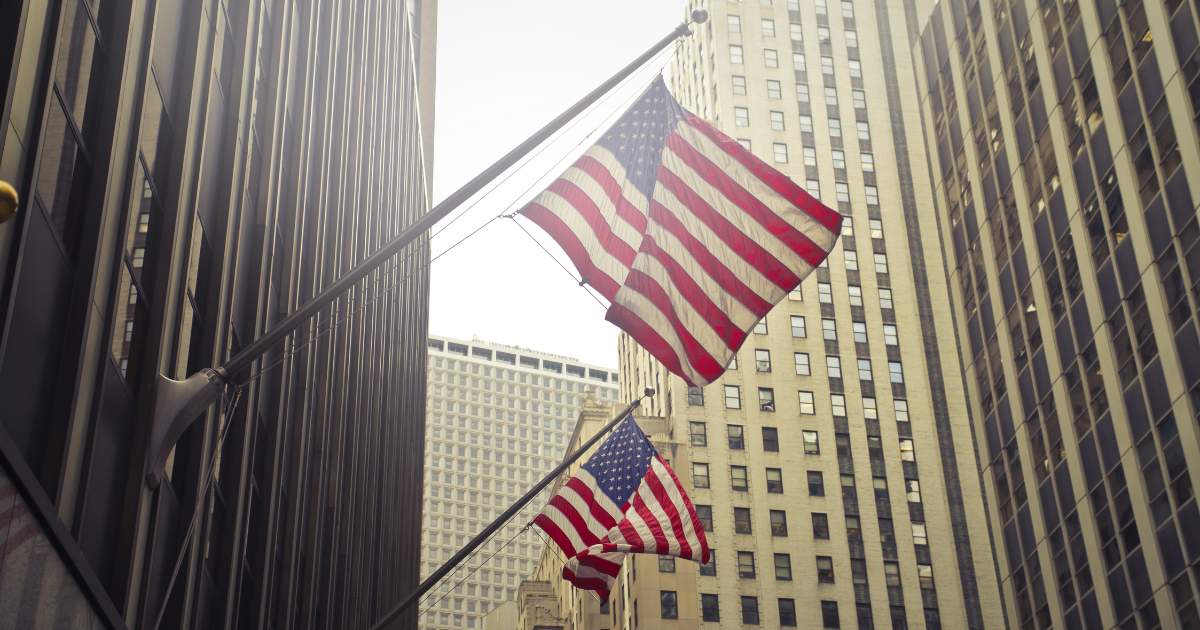 Tarifas de Trump devem encolher PIB dos EUA em 0,5 ponto percentual